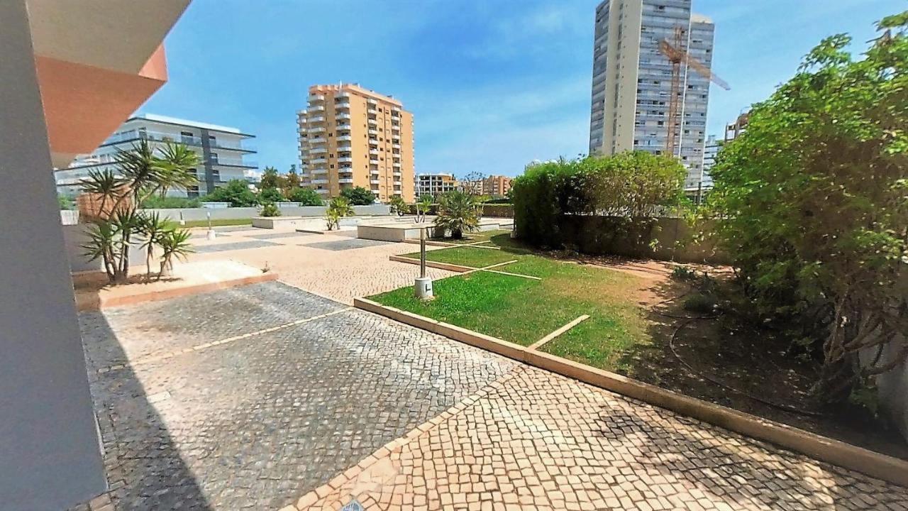 Apartamentos Turisticos Rocha Tower 4 Portimão Exterior photo