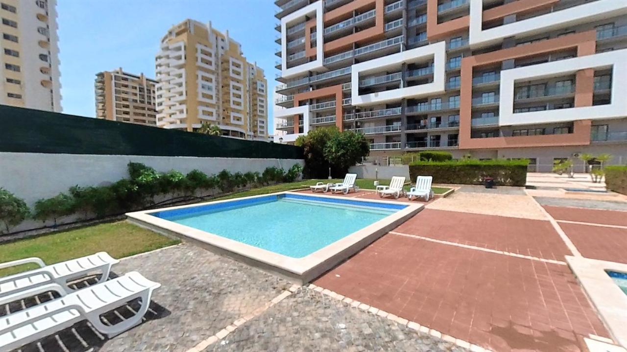 Apartamentos Turisticos Rocha Tower 4 Portimão Exterior photo